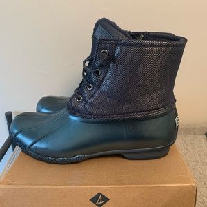 Sperry duckboots, metallic blue.